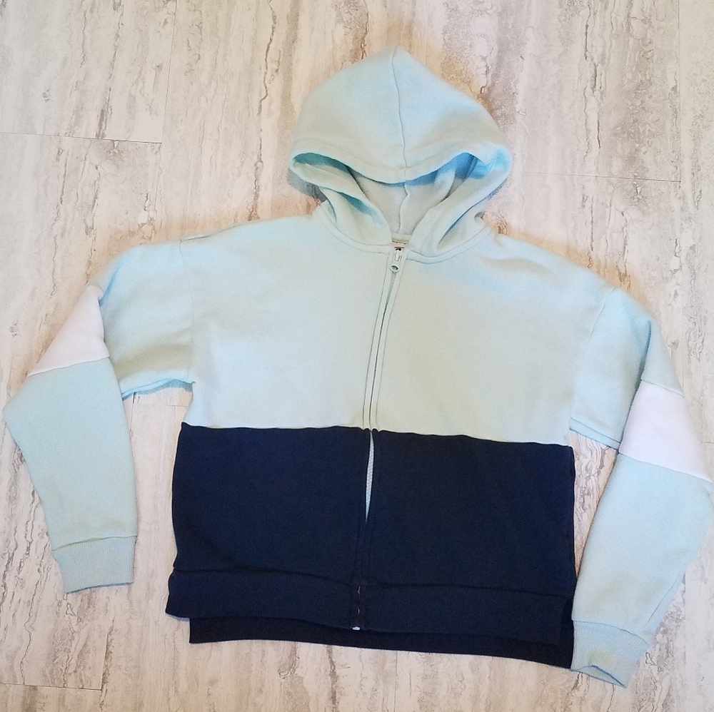 Girls size 14/16 XL zip up hoody